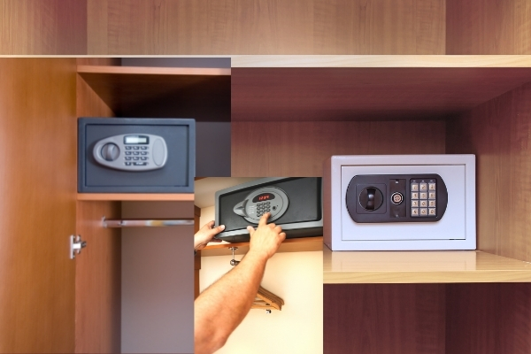 Két sắt mini điện tử bảo vệ tài sản an toàn 
