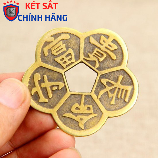 Để đồng tiền hoa mai trong két sắt đem lại may mắn, tránh thị phi tiểu nhân 
