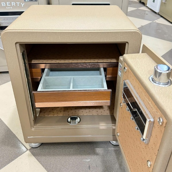 Hình ảnh Két sắt nhập khẩu bofa 45BJ mini vân tay kết nối điện thoại2