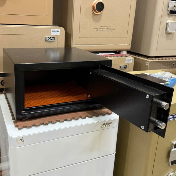 Két sắt Bokee BK20 màu đen được sơn tĩnh điện toàn bộ