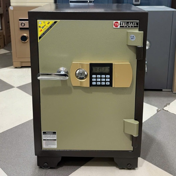 Két sắt điện tử Hàn Quóc Trusafe E100DT mới năm 2026