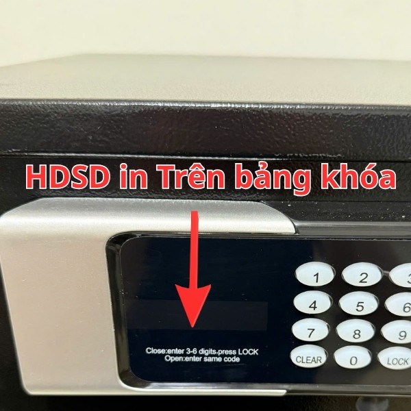 Bảng điều khiển thông minh có HDSD in trên mặt bảng khóa