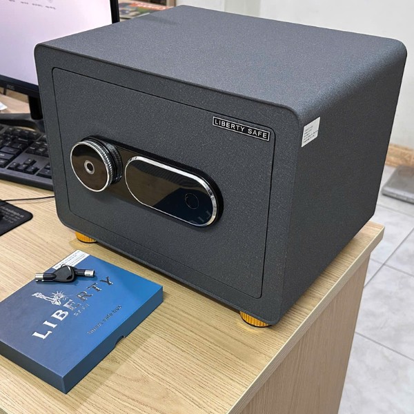 Két sắt Liberty LB30S mini nhỏ gọn phù hợp để tủ