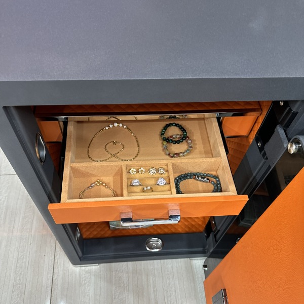 Két sắt Liberty LB50PR - 58kg