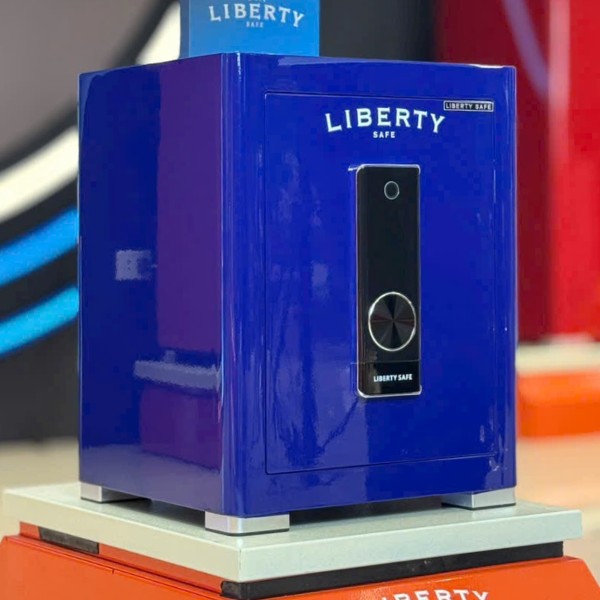 Két sắt Liberty LB50 Pro hàng đặt màu xanh