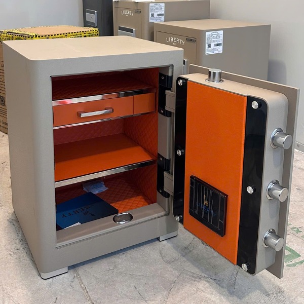 Hình ảnh Két sắt Liberty LB58 Pro vân tay điện tử kết nối điện thoại4