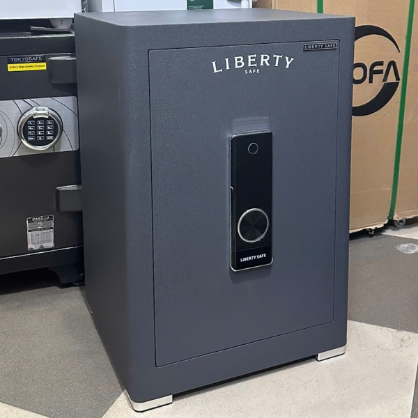 Két sắt Liberty LB68 Pro màu xám full công nghệ hiện đại có báo động