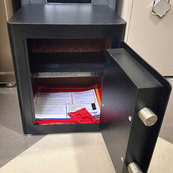 Hình ảnh Két sắt NEKO SAFE NS50 điện tử màu đen, trắng, đỏ1