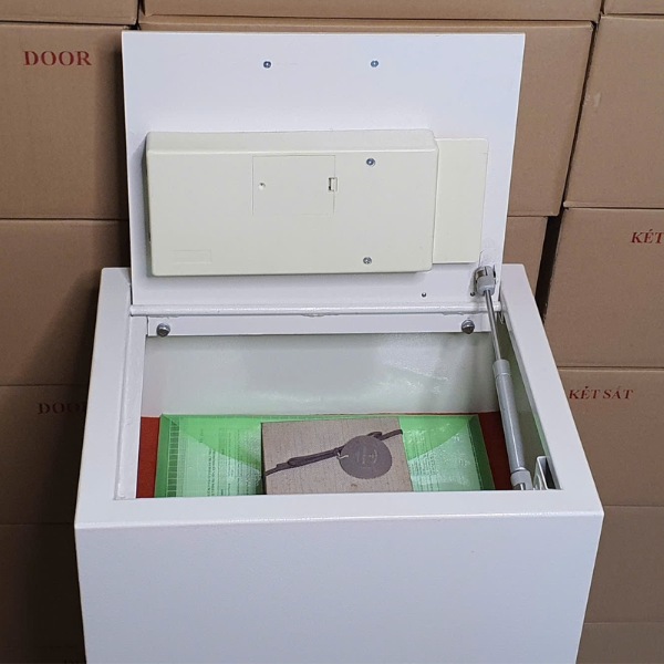 Két sắt ô tô, két sắt xe hơi naga NC20 cao cấp có khoang rộng để được hồ sơ, tiền, bằng lái xe...