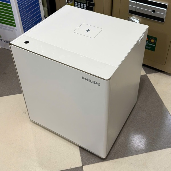 Két sắt đầu giường Philips SBX300 đẹp sang trọng cho căn phòng của bạn