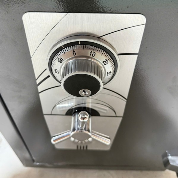 Két sắt siêu cường JP68C khóa cơ có chìa định vị chống trộm dò mã số