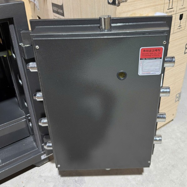 Hình ảnh Két sắt siêu cường Việt Nhật JP68FE vân tay điện tử3