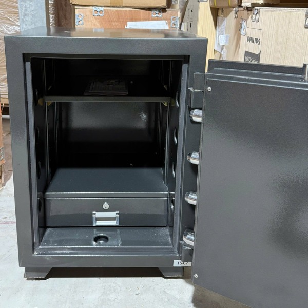 Nội thất két sắt siêu cường Việt Tiệp KSC68E điện tử chia 3 ngăn