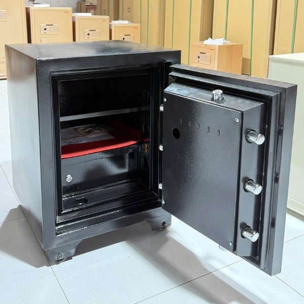 Hình ảnh Két sắt TOKYO TKO68C cơ đổi mã 110kg chống cháy cho gia đình công ty1
