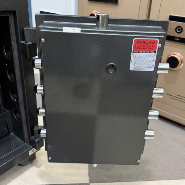 Két sắt truly TS56C thiết kế cánh đúc siêu cường thép đúc nguyên tấm