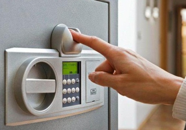 Két sắt vân tay siêu tiện lợi cho người dùng