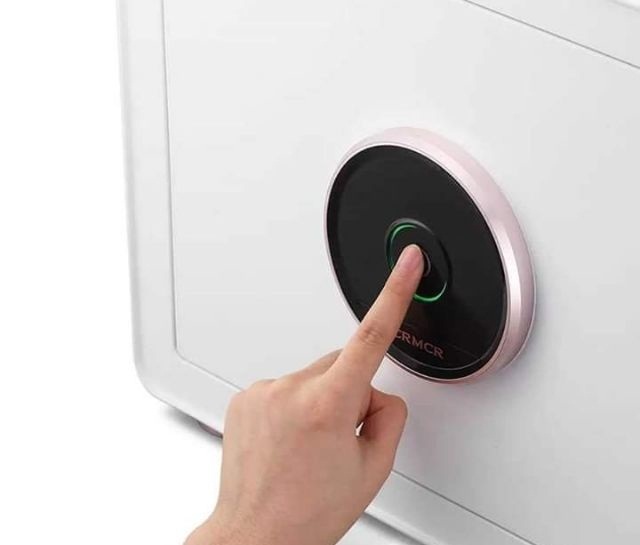 Két sắt mở bằng vân tay đẹp nhất