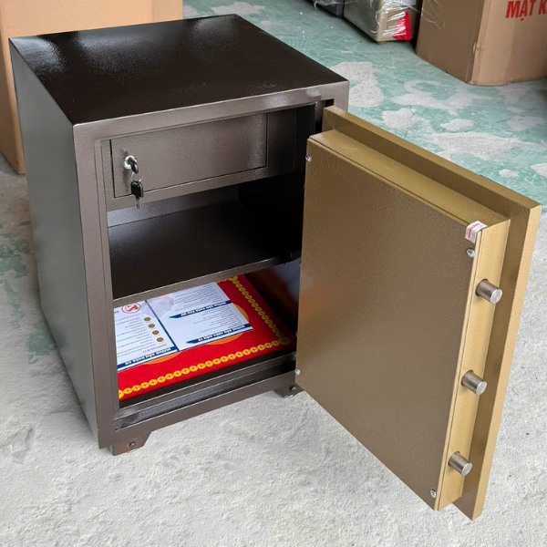 Hình ảnh Két sắt Việt Nhật VN79DT Gold điện tử chống cháy có báo động1