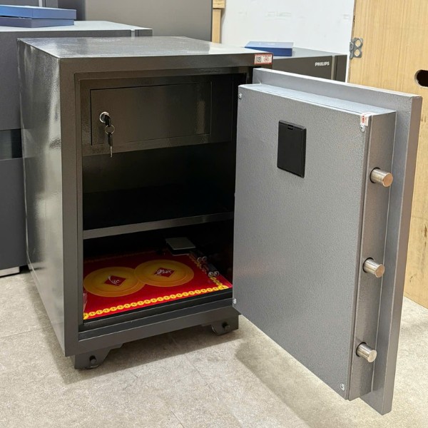 Nội thất Két sắt Việt Nhật VN79FE chia 3 ngăn rộng để tiền vàng, hồ sơ