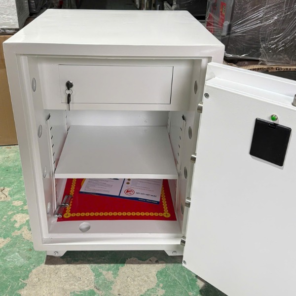 Hình ảnh Két sắt thông minh Việt Nhật VN86FE kết nối điện thoại màu trắng1