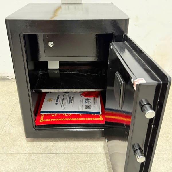 Hình ảnh Két sắt siêu cường Việt Tiệp KSC55E điện tử chống cháy1