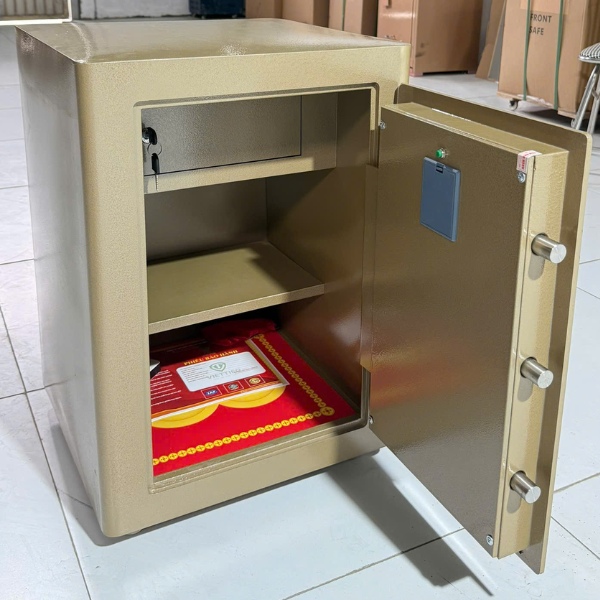 Nội thất Két sắt chống cháy Việt Tiệp KW63SCE điện tử màu vàng