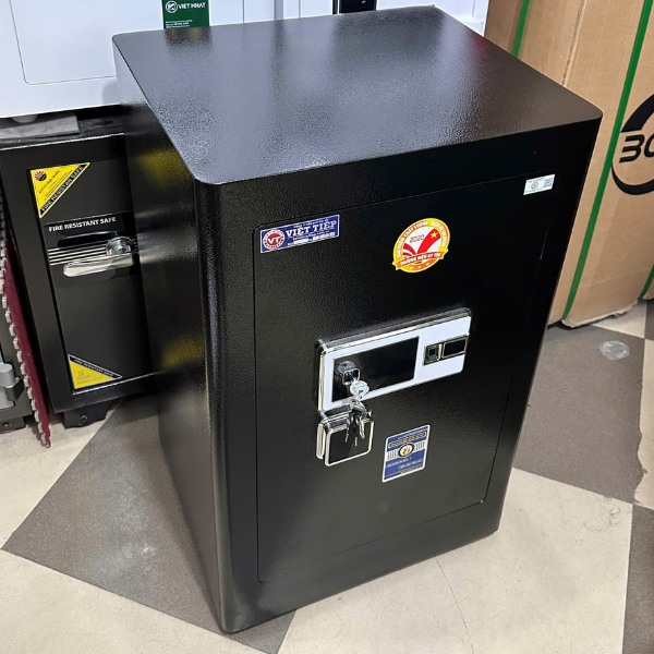 Két sắt Việt Tiệp VT100 vân tay điện tử sơn bóng đẹp