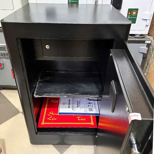 Két sắt Việt Tiệp VT100 vân tay điện tử có nội thất 