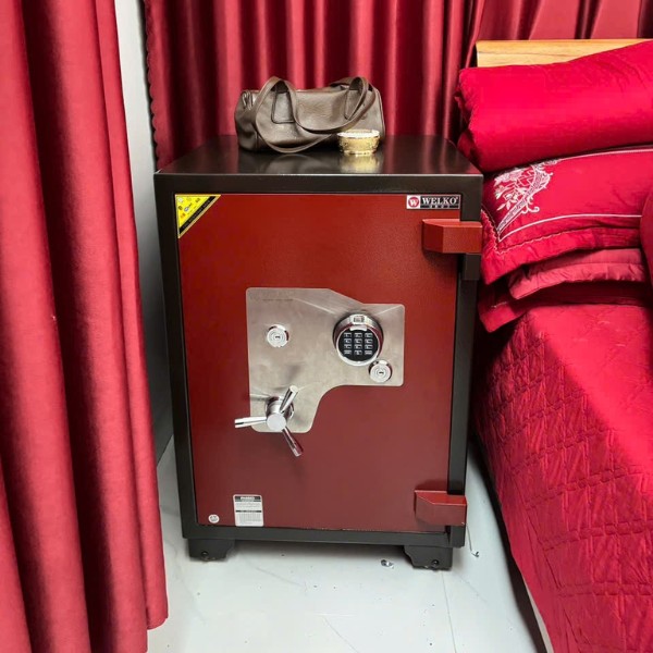 Thực tế lắp đặt két sắt Welko US88F vân tay điện tử màu đỏ hợp phong thủy