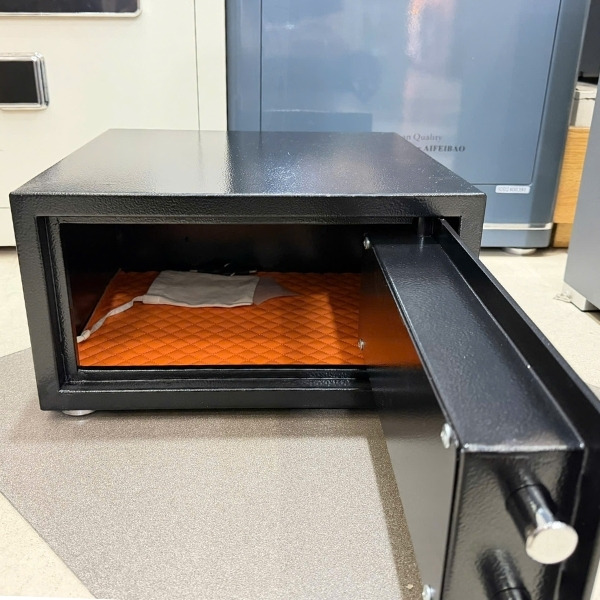 Hình ảnh Két sắt KIVA KV-20DT mini khách sạn Xuân Hòa cao cấp1